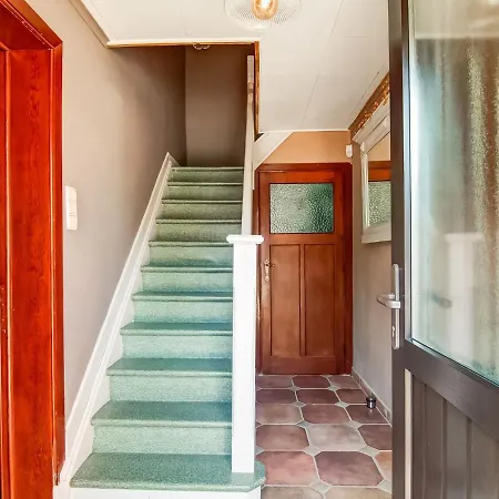 Holiday home Luring In With Garden Lierneux
