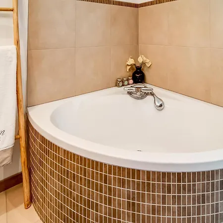 In With Garden Lierneux