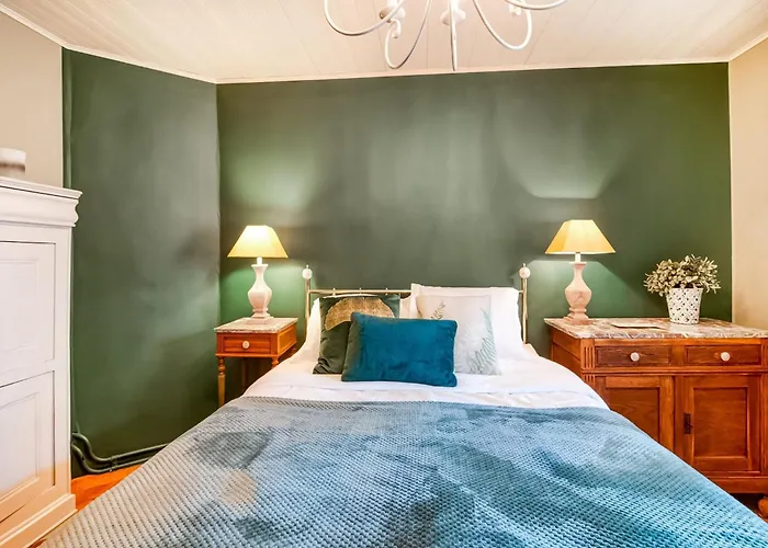 In With Garden Semesterbostad