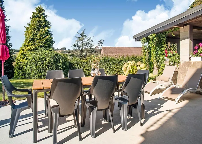 In With Garden Semesterbostad